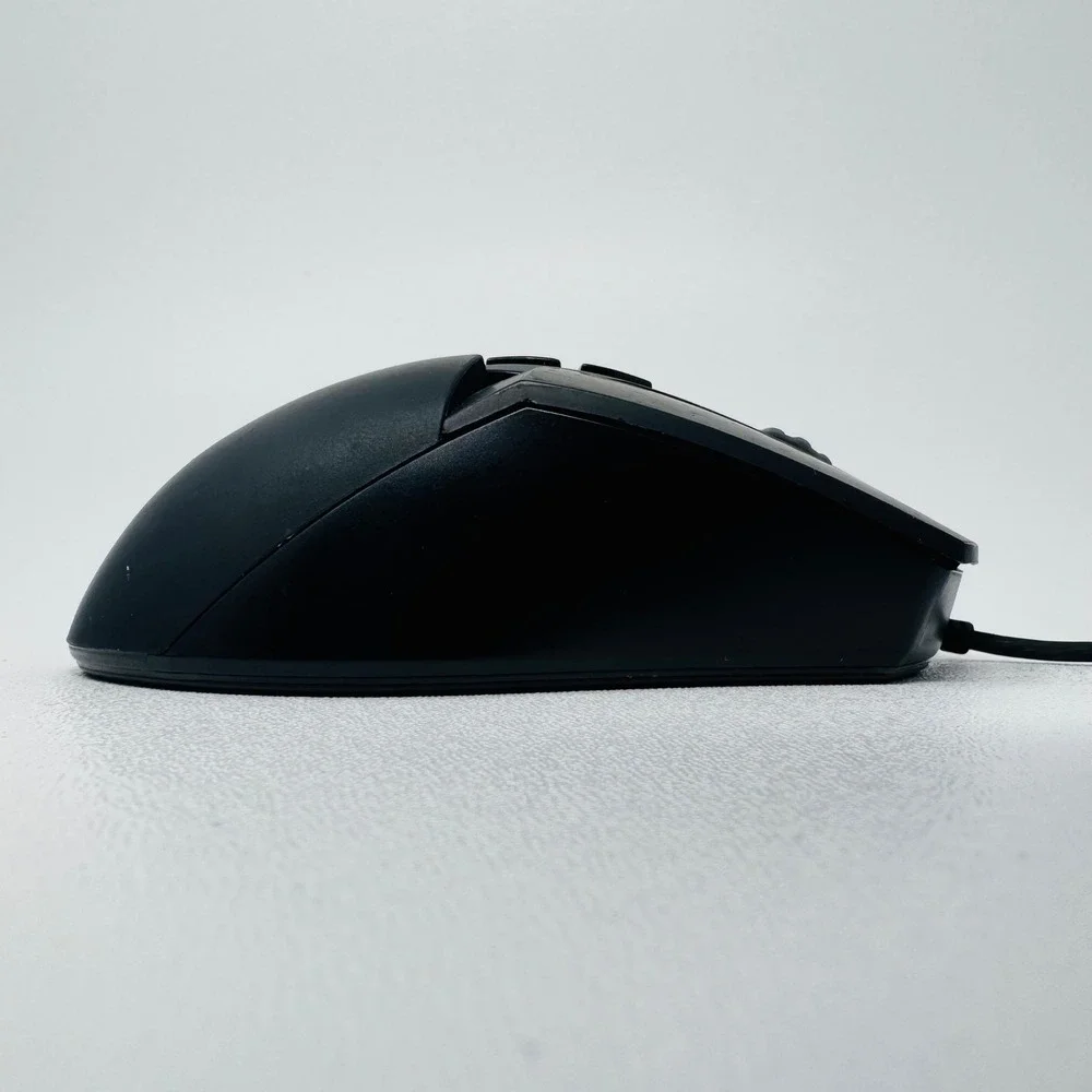 CyberPowerPC‎ Elite M1-131 Gaming Optical Mouse Wired USB Black 7 Buttons
